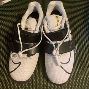 Nike Romaleos 4 size 5.5 Men size 7 women